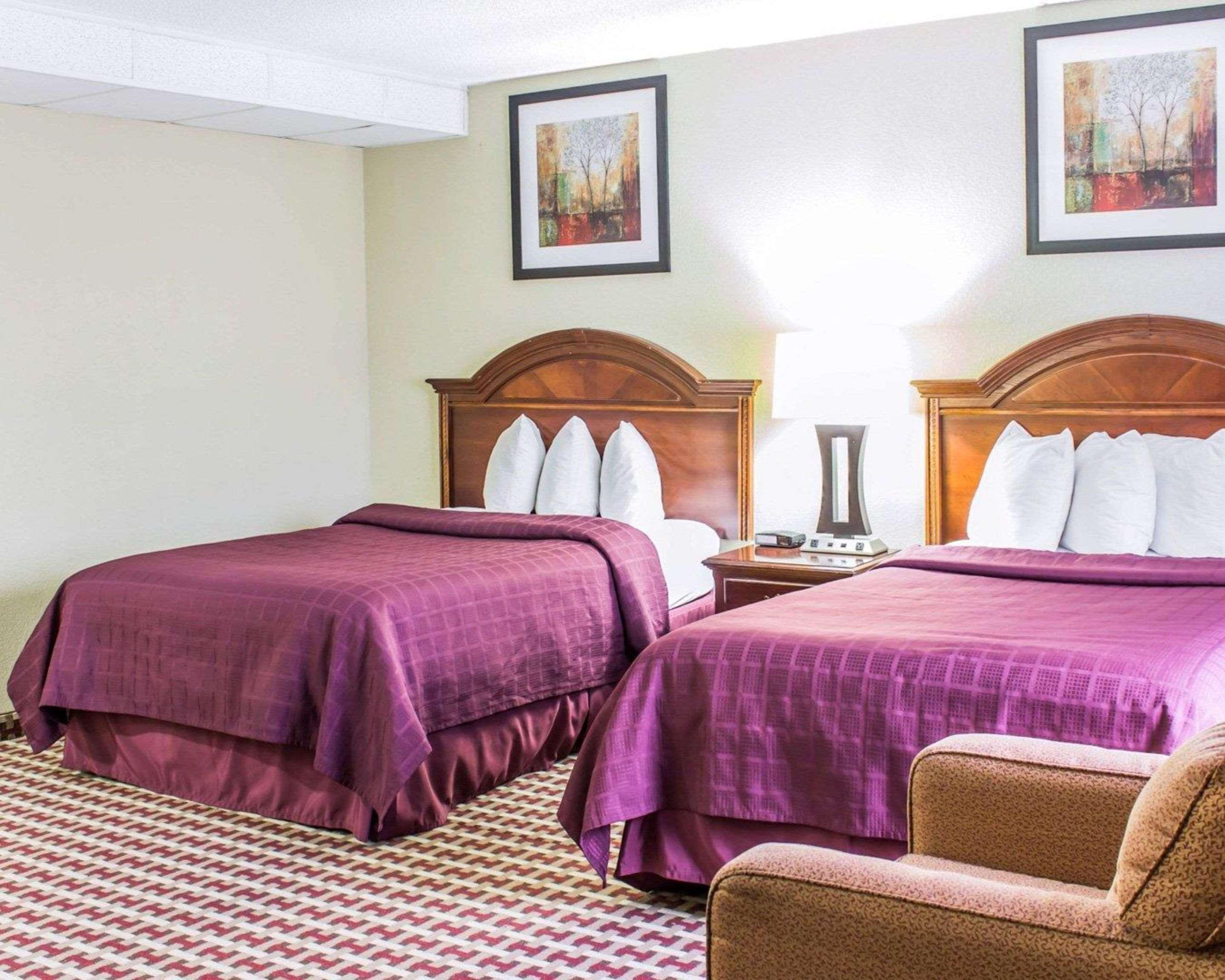 Quality Inn & Suites เฟย์เอตต์วิลล์ ภายนอก รูปภาพ