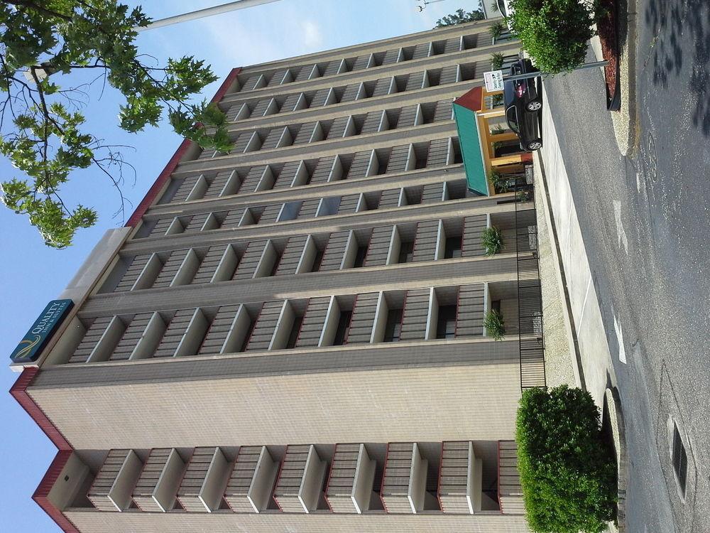 Quality Inn & Suites เฟย์เอตต์วิลล์ ภายนอก รูปภาพ